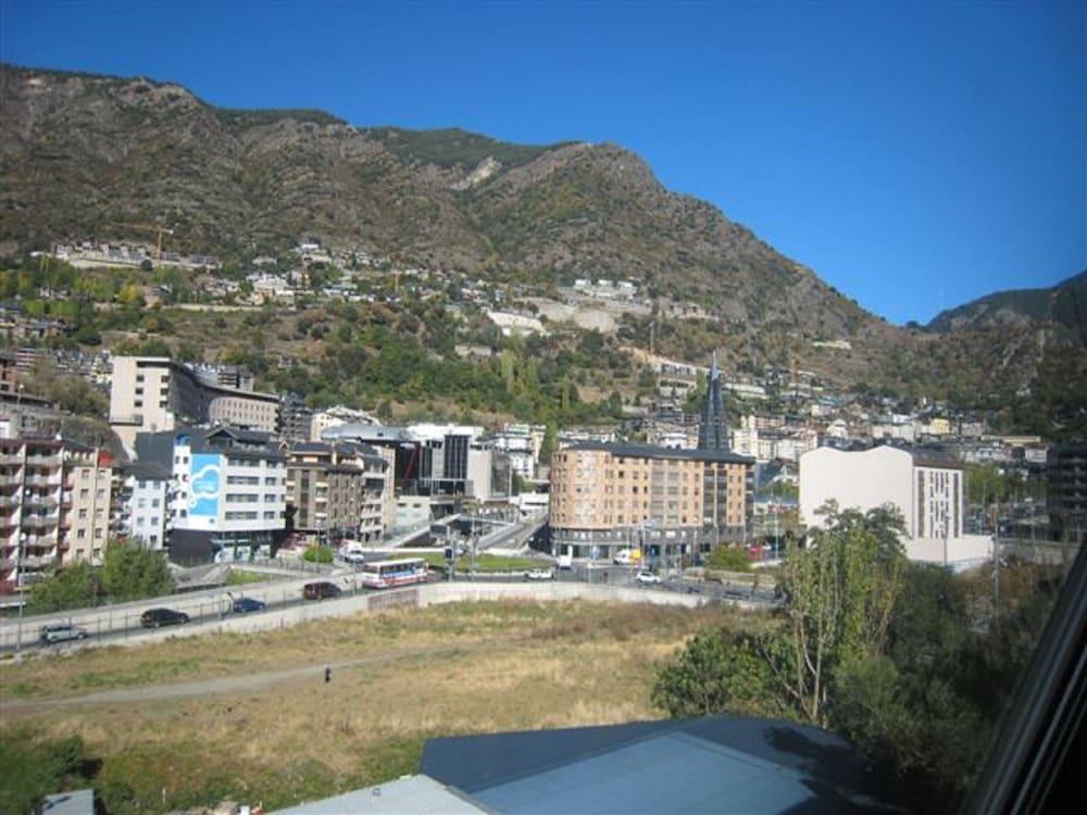 Hotel Pitiusa Andorra la Vella Exteriér fotografie